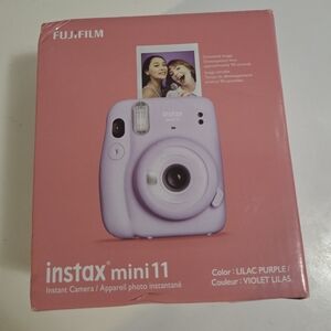 Fujifilm Instax Mini 11 Lilac Purple Instant Camera